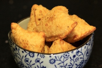 samosa, how to make samosas at home, how to make samosa dough