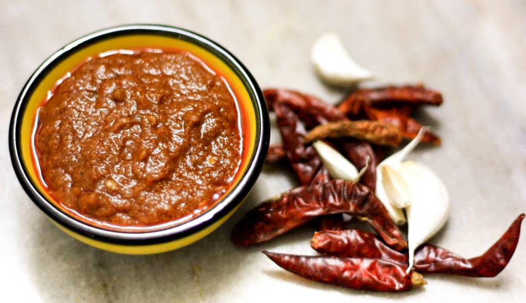 red chilli and garlic chutney, red chutney, lahsun chutney