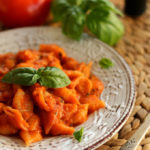 simple tomato basil pasta sauce
