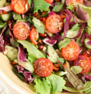 raw vegan salad recipe, low cal vegetable detox salad