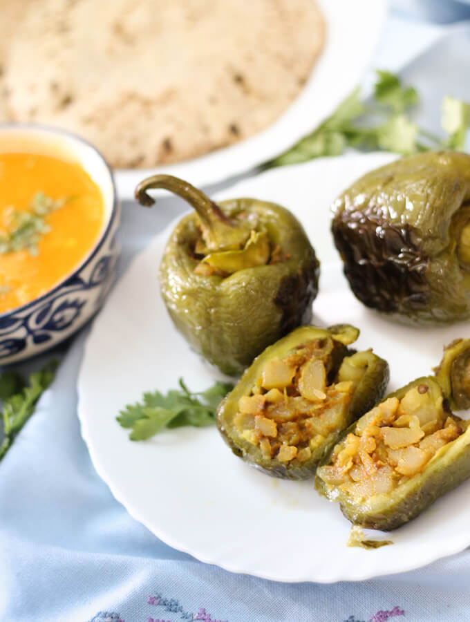 Vegetarian stuffed peppers, potato stuffed peppers, stuffed capsicum, barwan shimla mirch