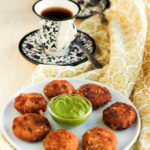 sabudana vada recipe for Navratri fast, gluten free tapioca pearl fritters