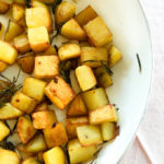 crispy roasted potatoes with rosemary